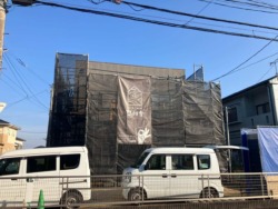 解体・建て方工事中！