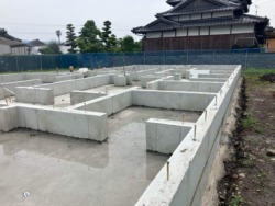基礎工事中♪