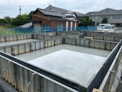 基礎工事中！